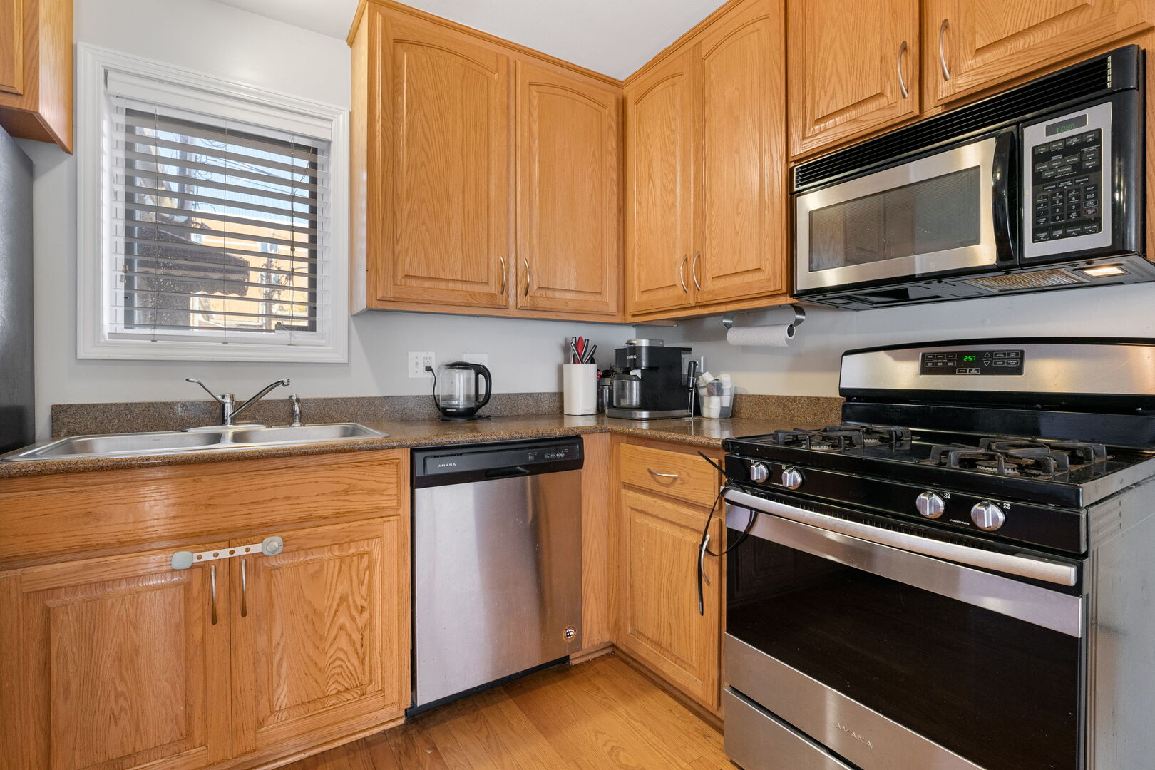 2845 N Harlem Avenue 1e Property Photo 5