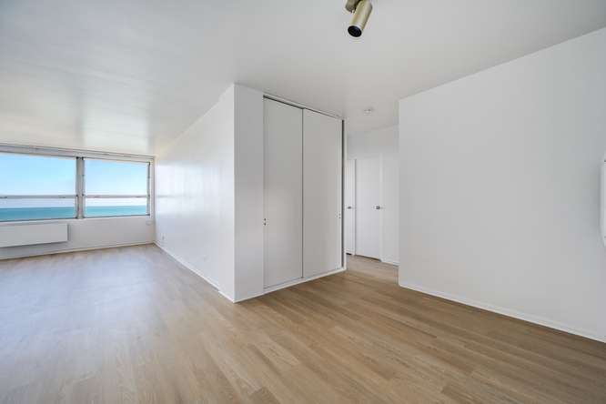 5530 S South Shore Drive 17b Property Photo 8
