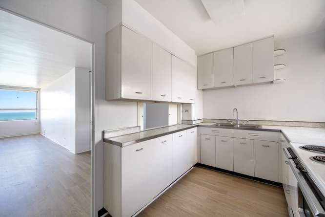 5530 S South Shore Drive 17b Property Photo 12