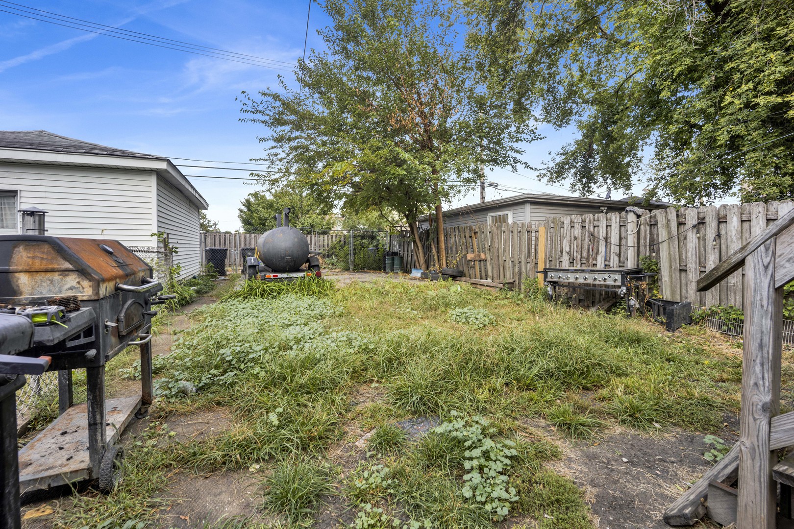 7016 S Claremont Avenue Property Photo 7