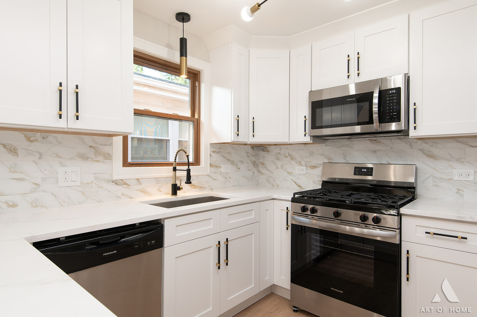7816 Latrobe Avenue Property Photo 10