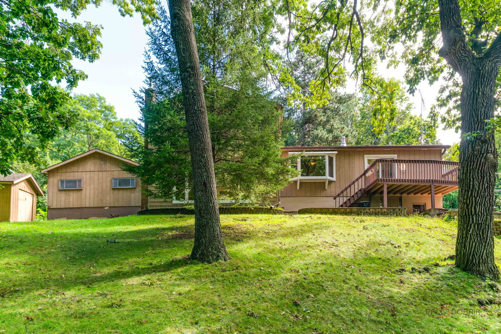39152 N West End Drive Property Photo 3