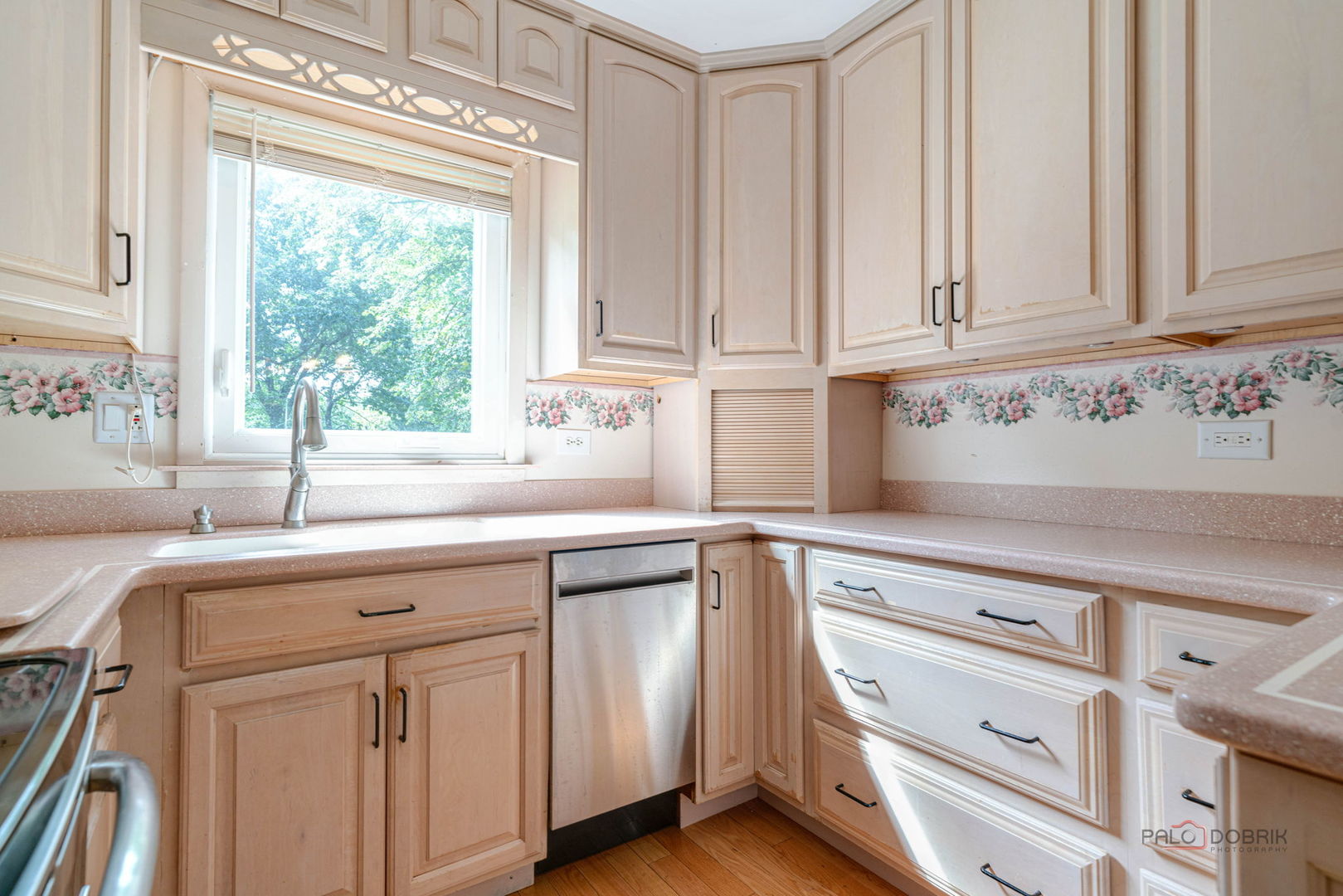 39152 N West End Drive Property Photo 13