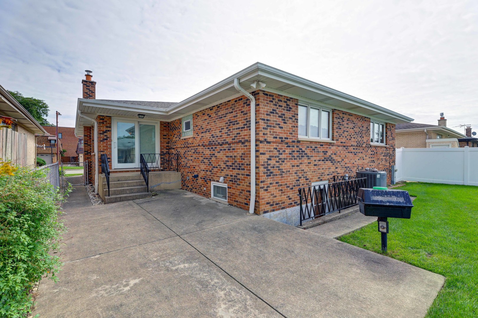 4734 N Maria Court Property Photo 3