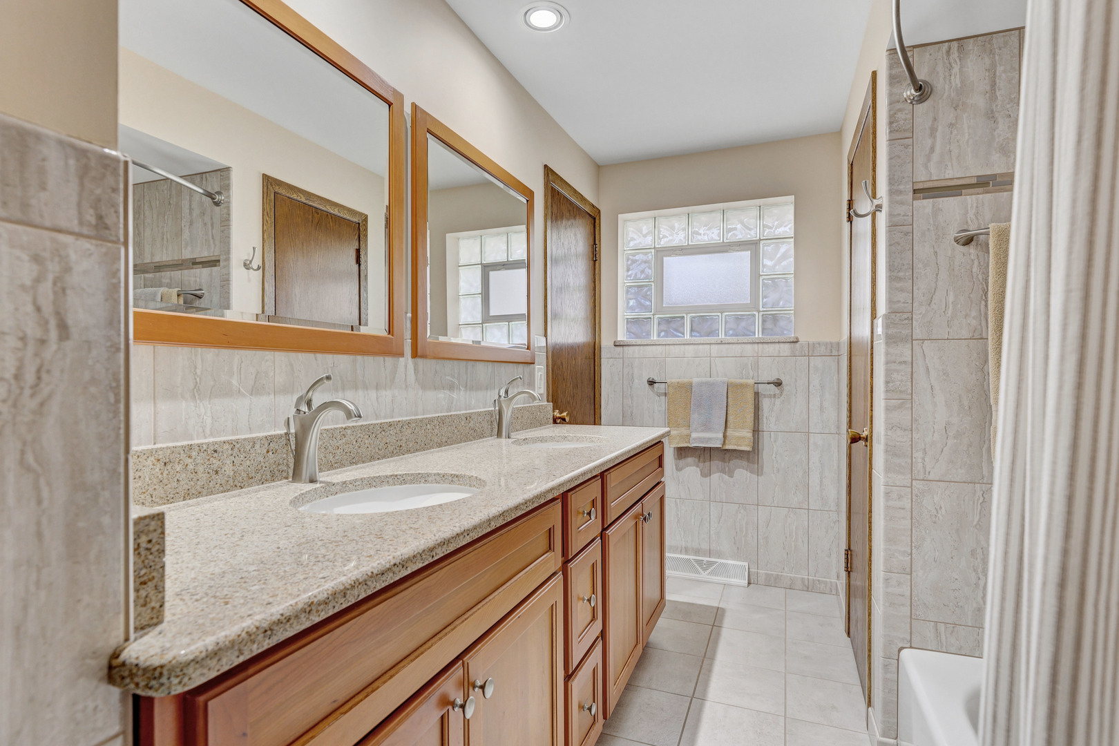 4734 N Maria Court Property Photo 17