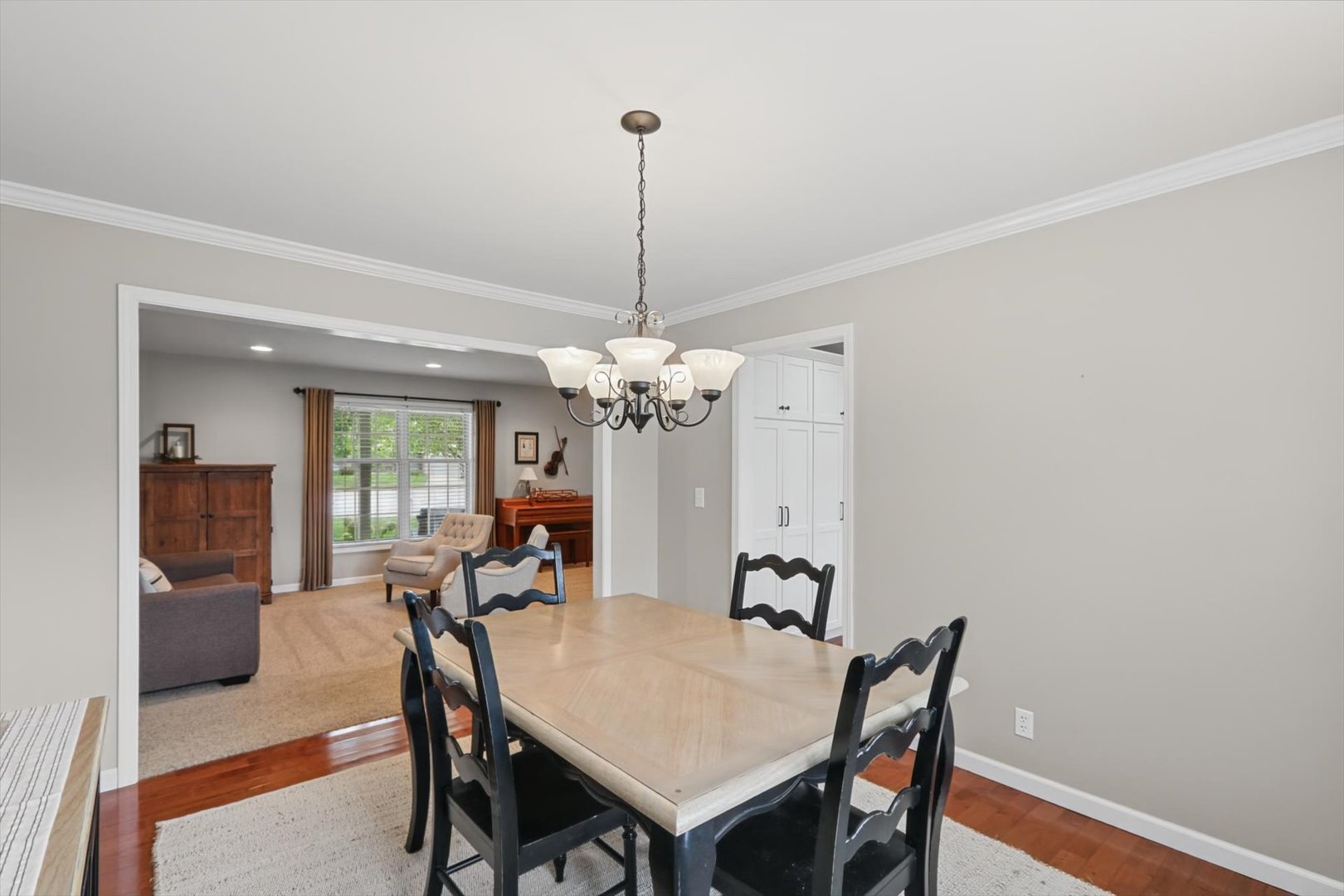 318 Gainesborough Court Property Photo 14