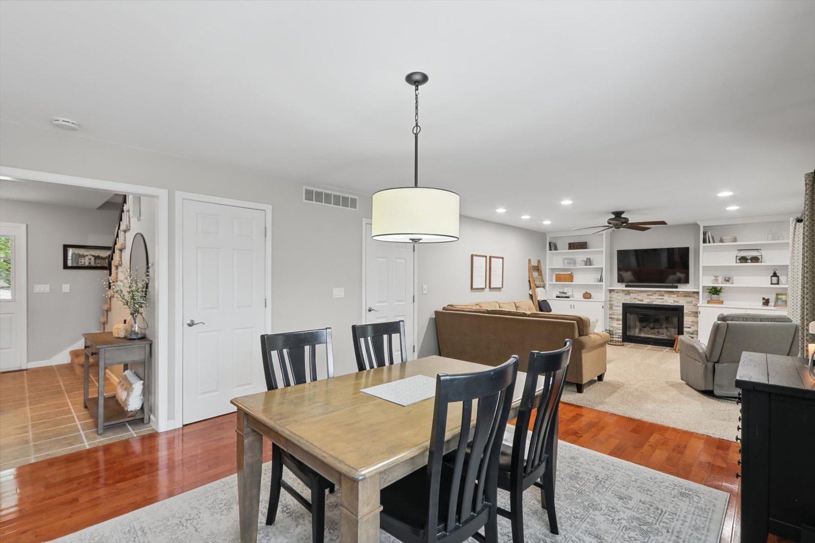 318 Gainesborough Court Property Photo 19