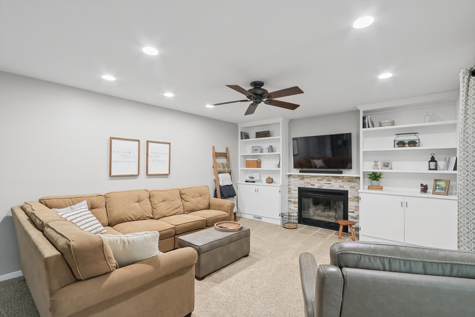 318 Gainesborough Court Property Photo 22