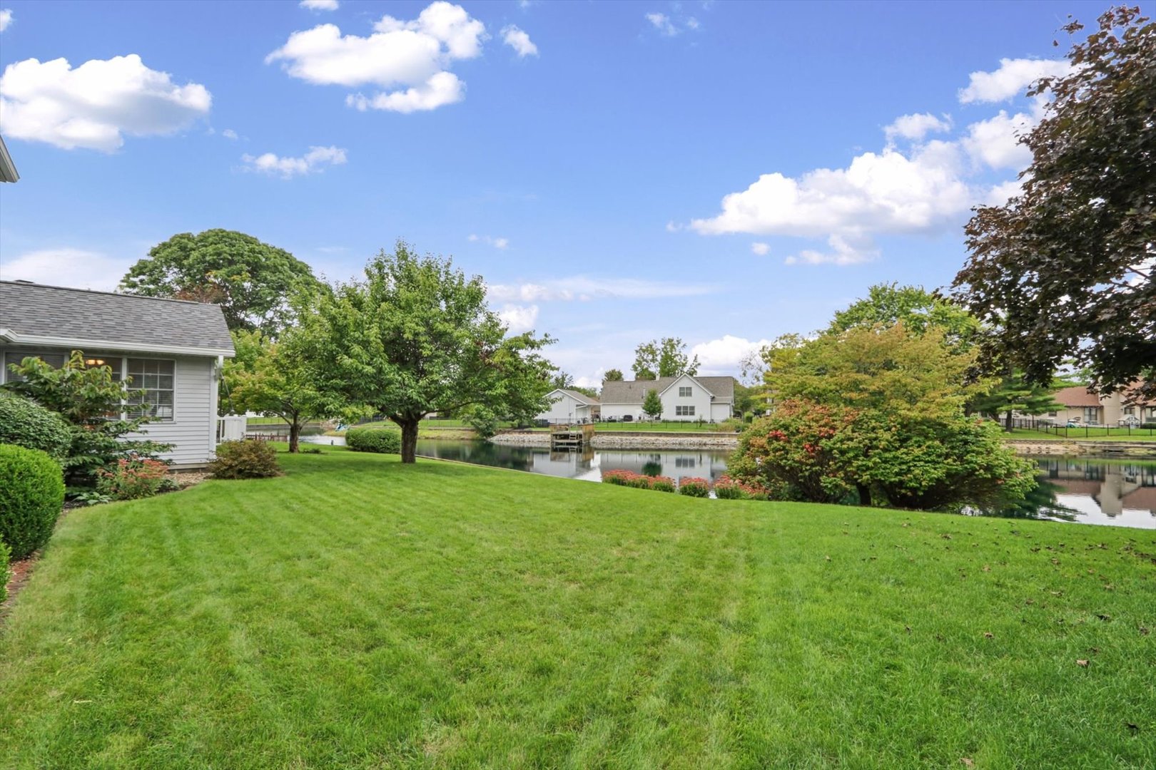 318 Gainesborough Court Property Photo 40