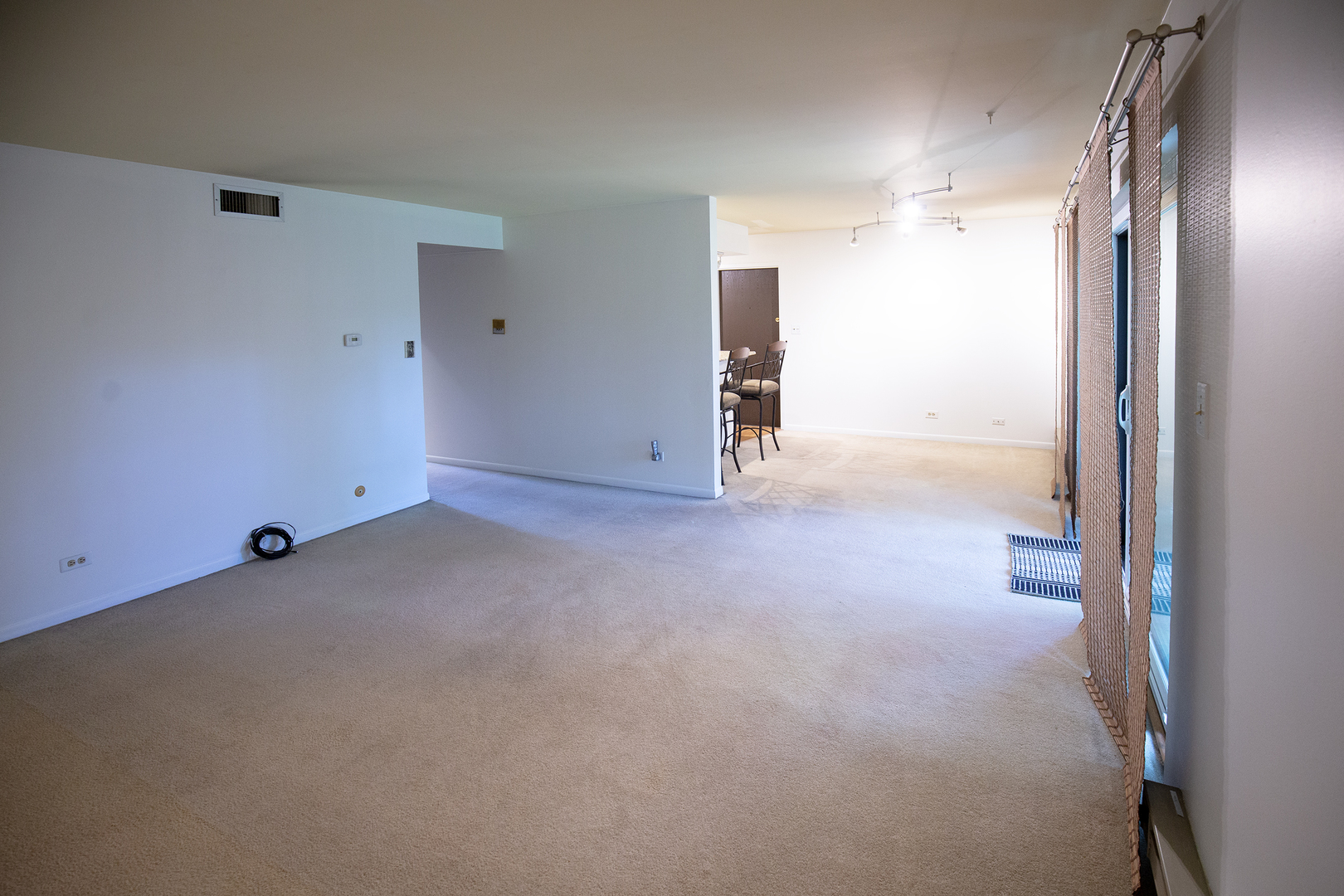211 E Janata Avenue 3b Property Photo 14