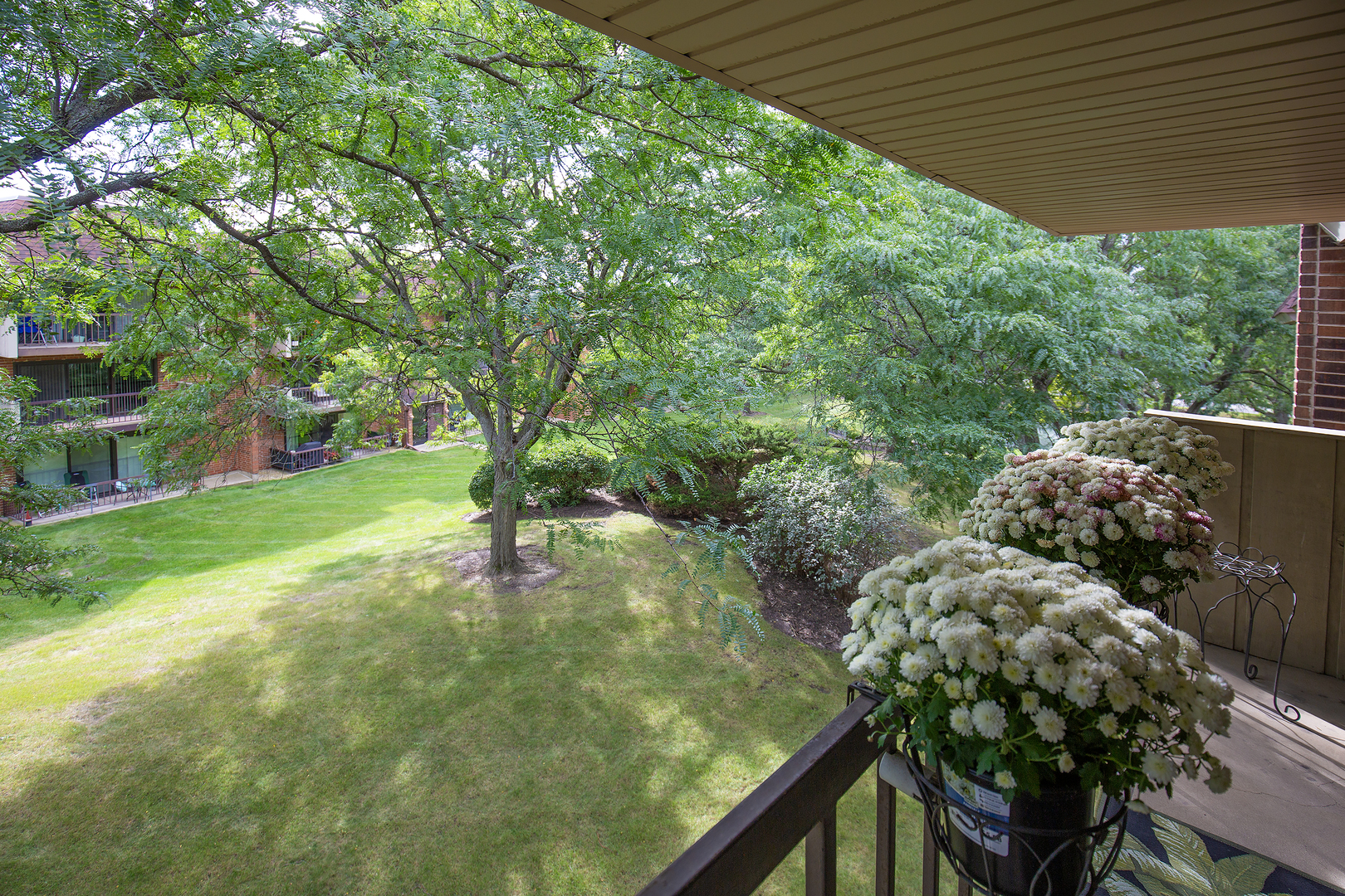211 E Janata Avenue 3b Property Photo 38