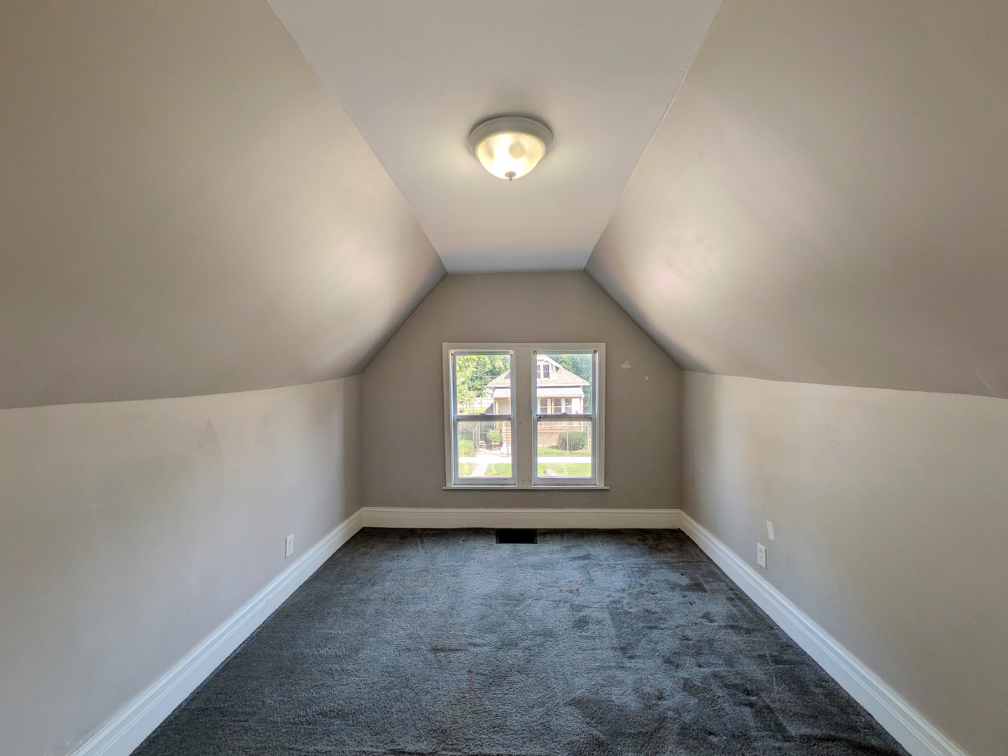 215 W 112th Place Property Photo 8