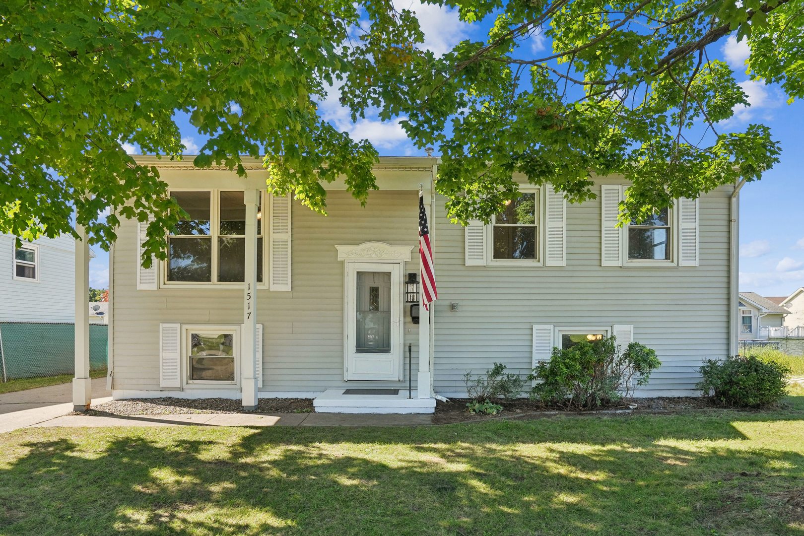 1517 4th Avenue Property Photo 1