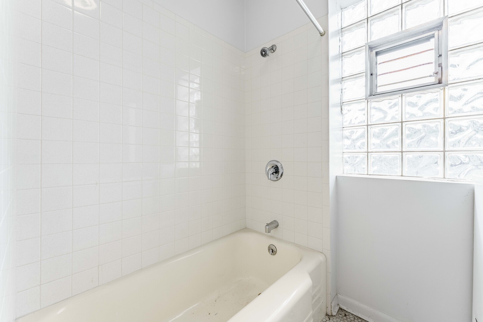 3614 N Troy Street Property Photo 11
