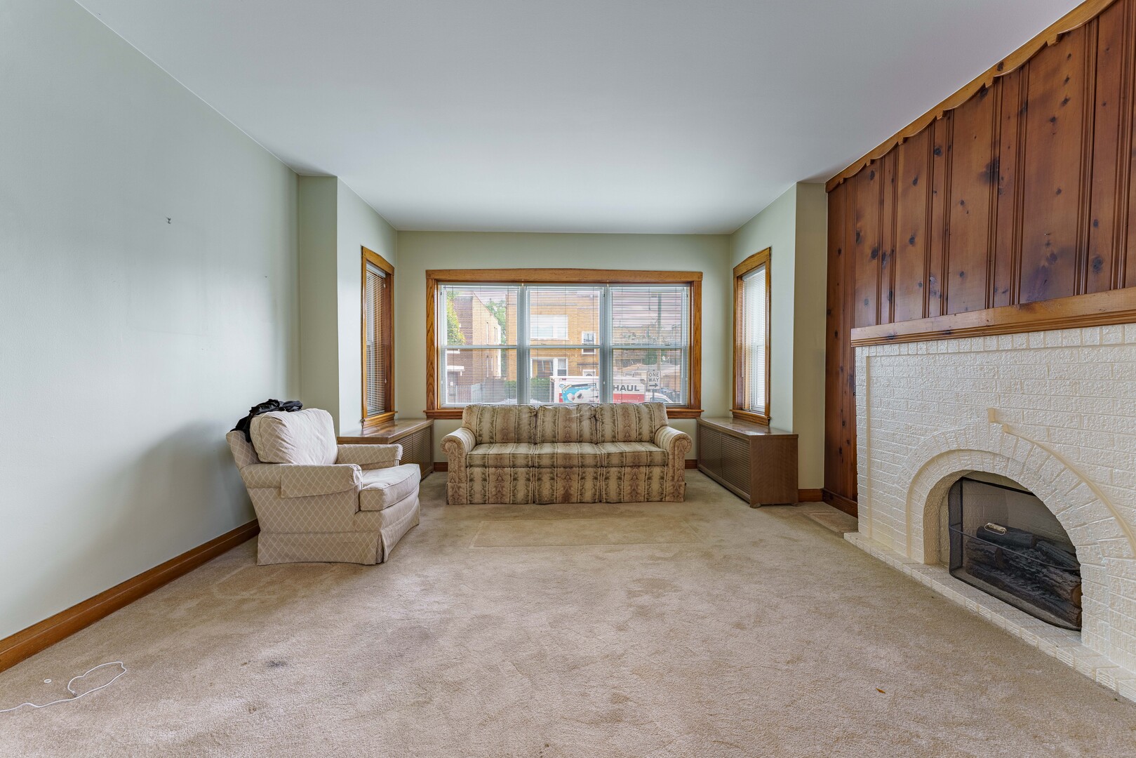 3614 N Troy Street Property Photo 18