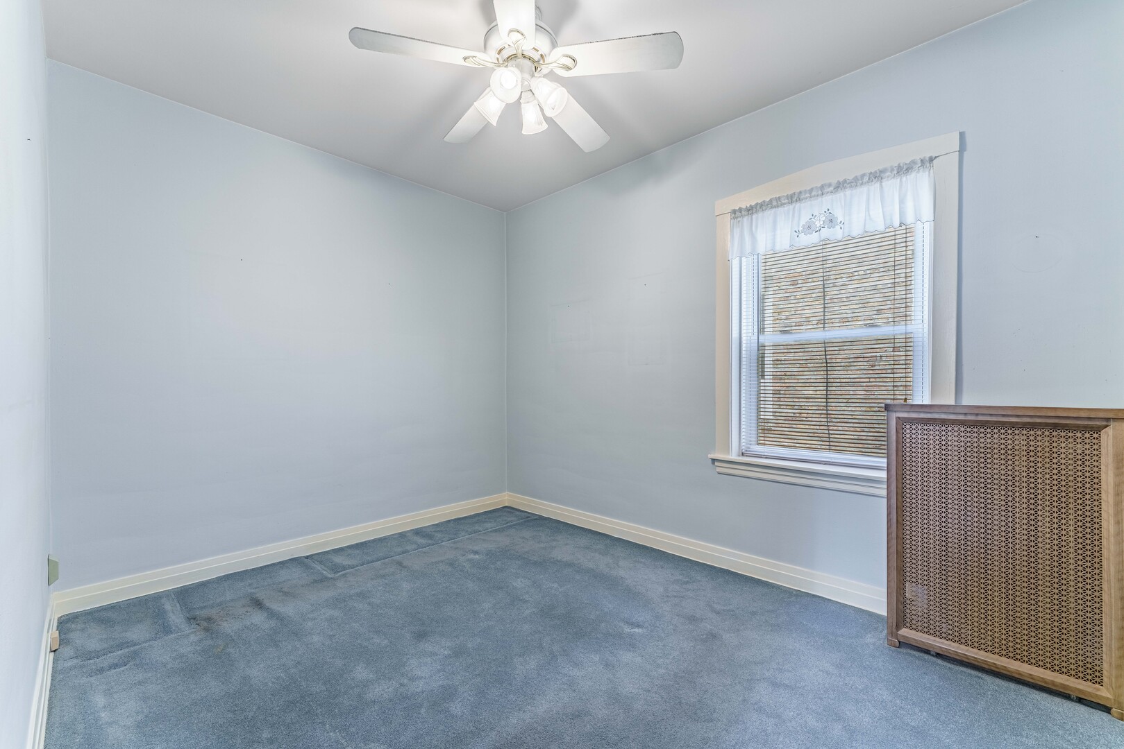 3614 N Troy Street Property Photo 25