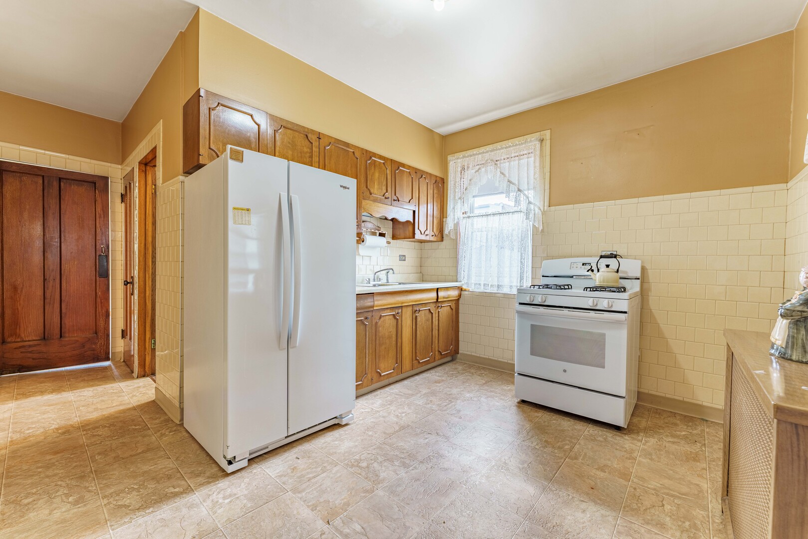 3614 N Troy Street Property Photo 27