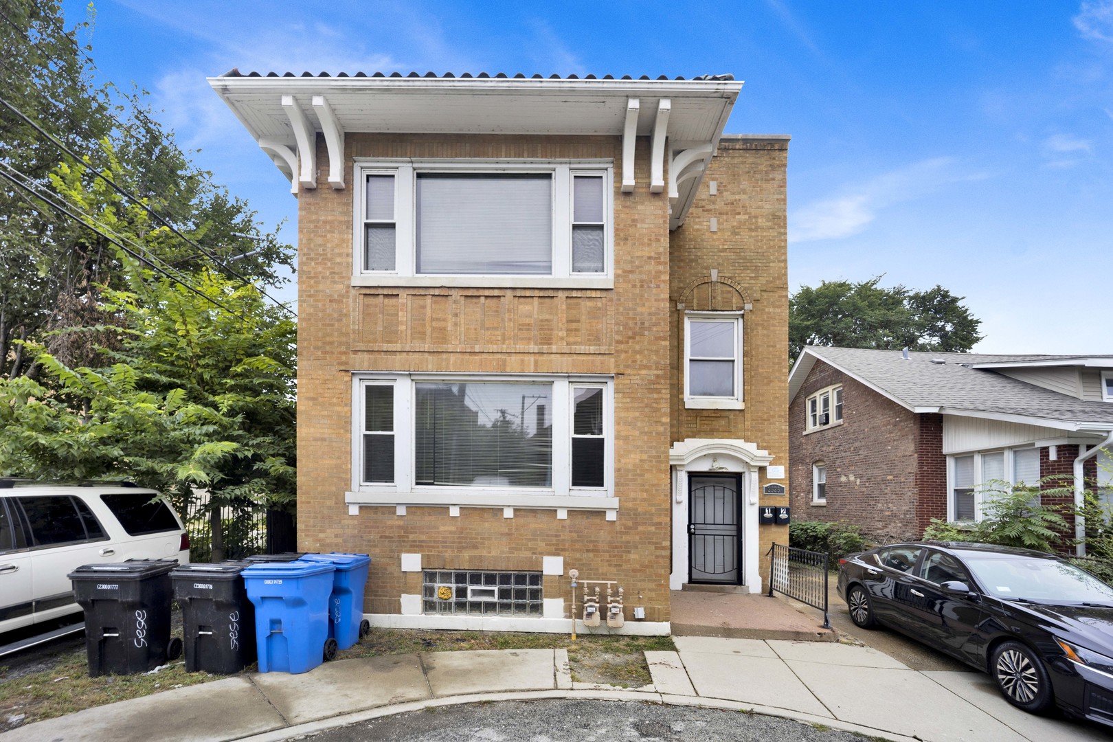 2525 E 72nd Place Property Photo 15