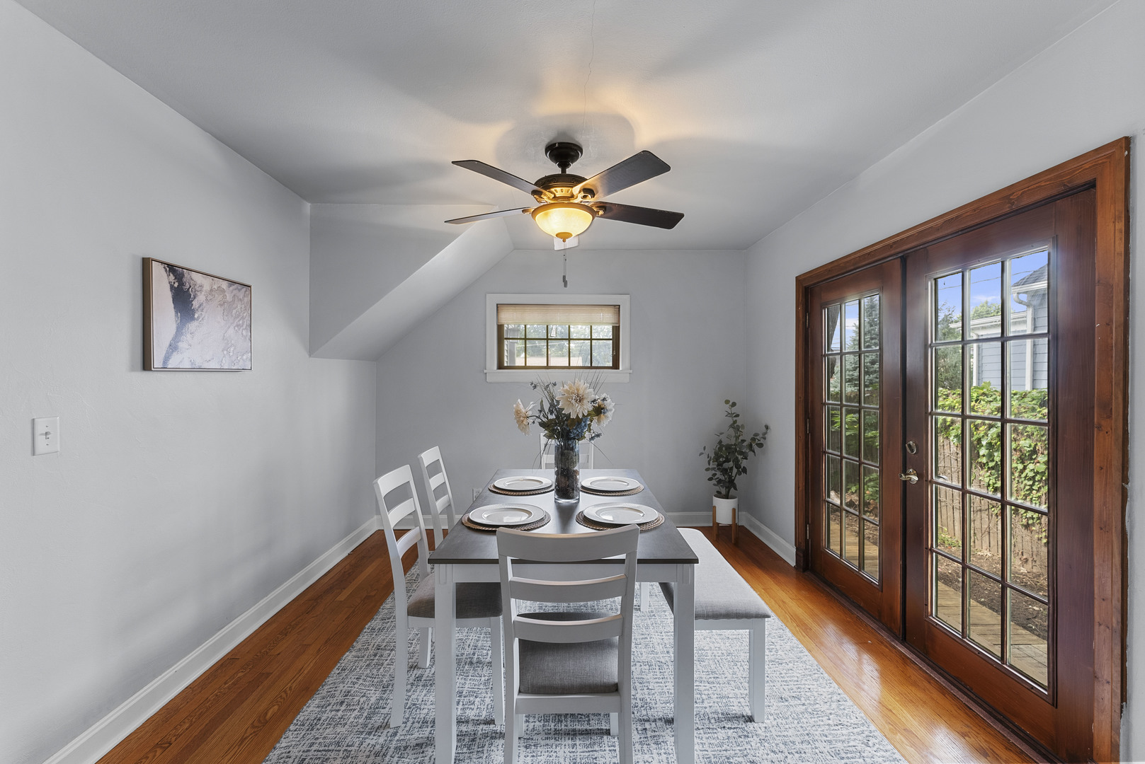 3106 Davenport Avenue Property Photo 6