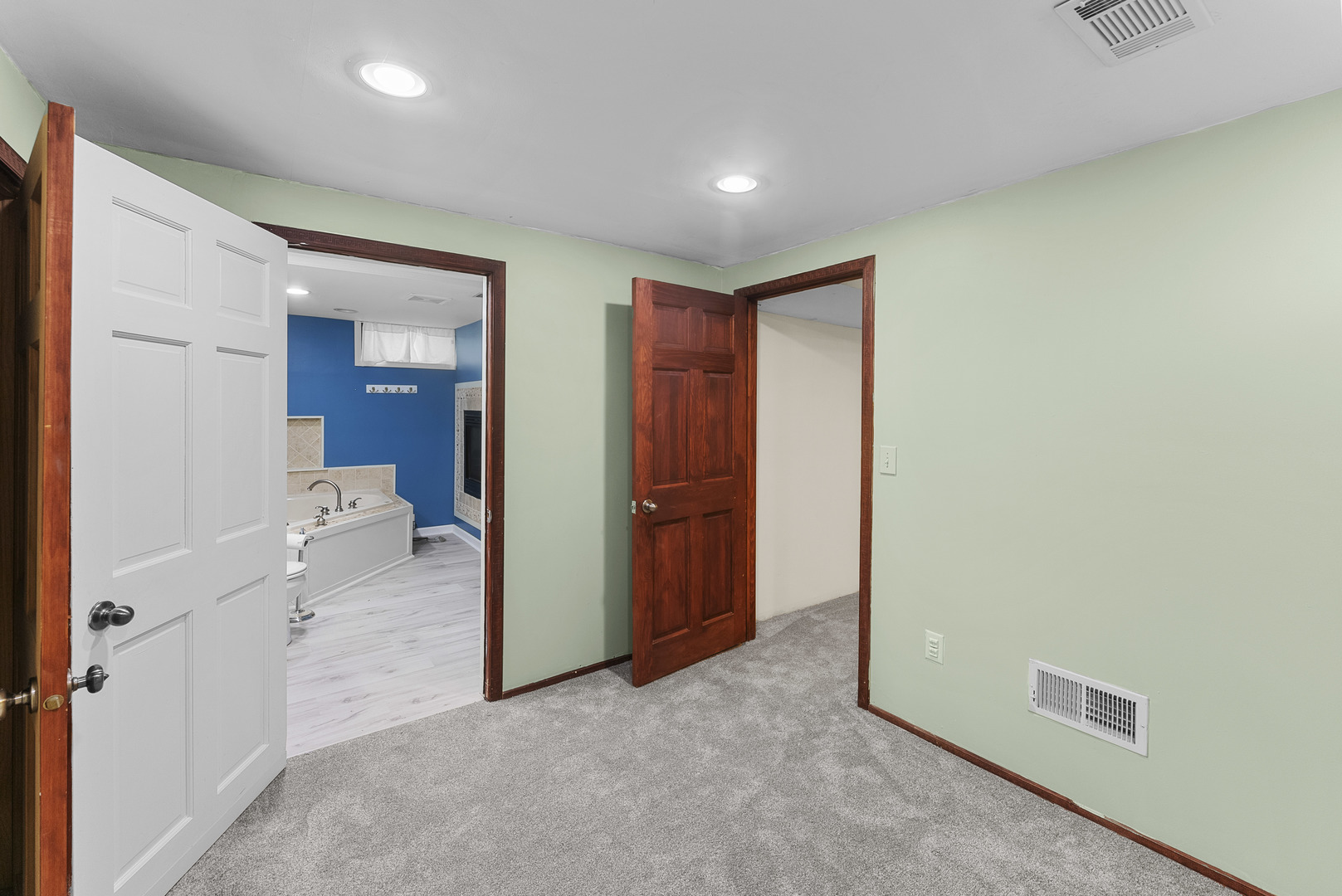 3106 Davenport Avenue Property Photo 22