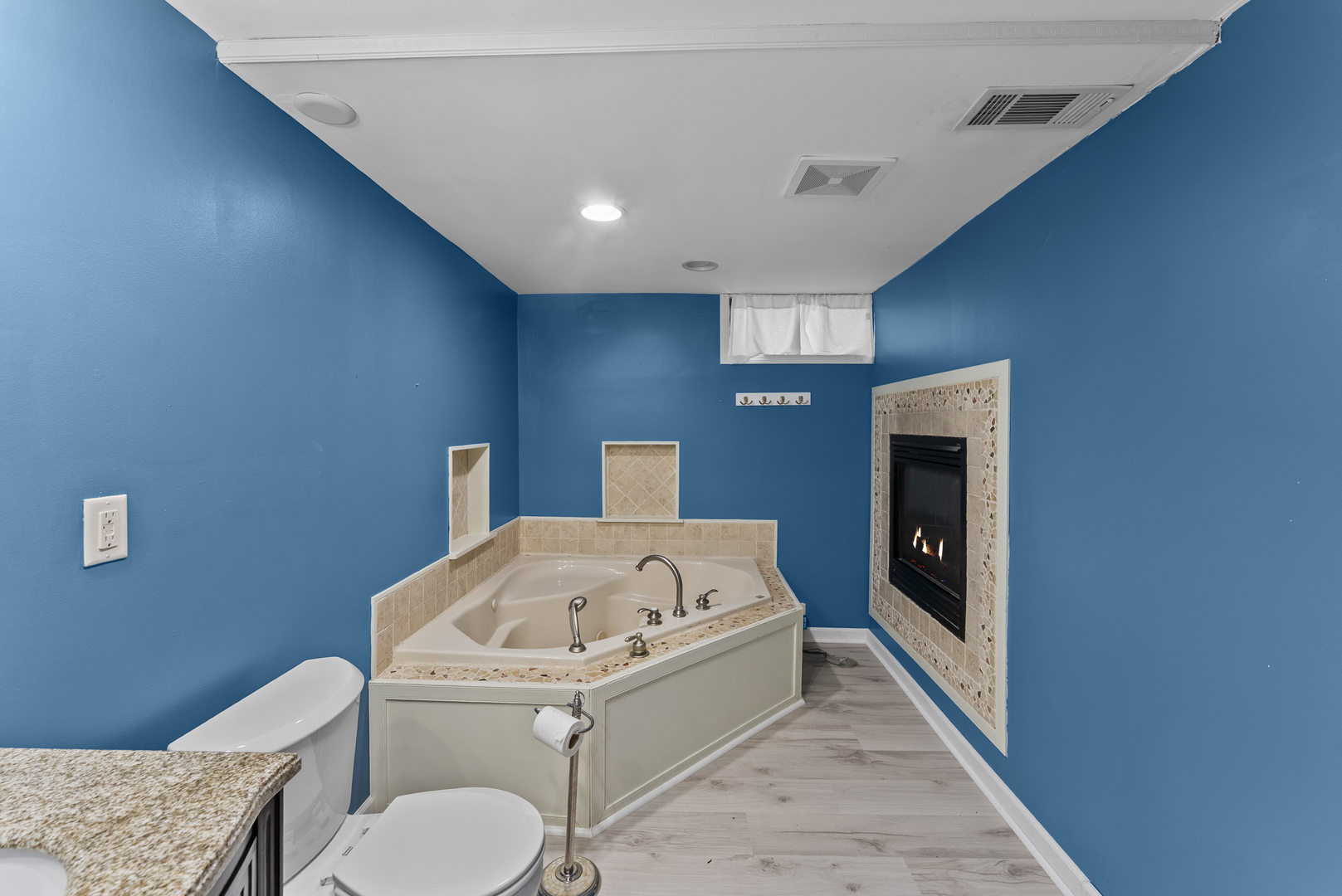 3106 Davenport Avenue Property Photo 24