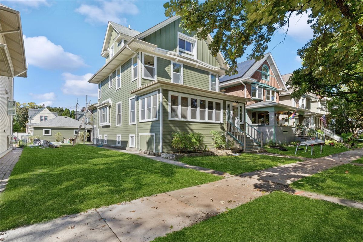 12768890 Property Photo 1