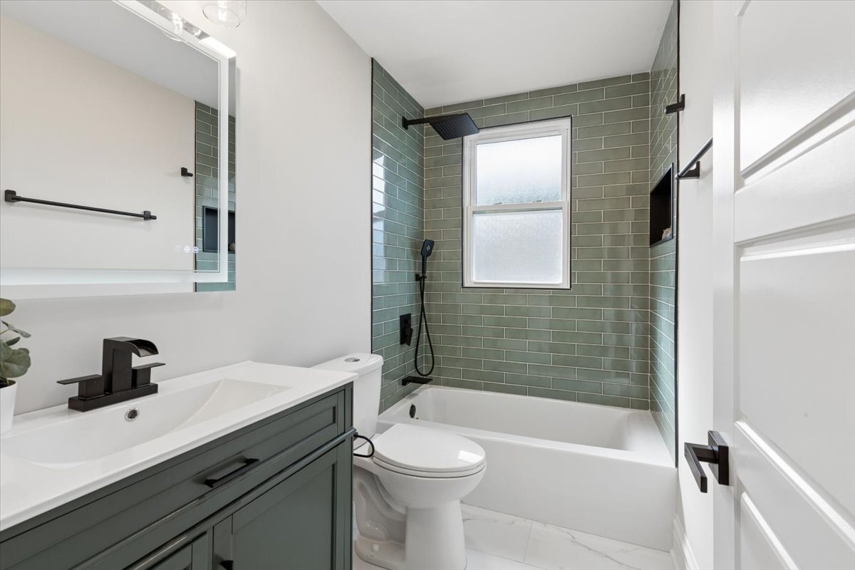 12768890 Property Photo 23
