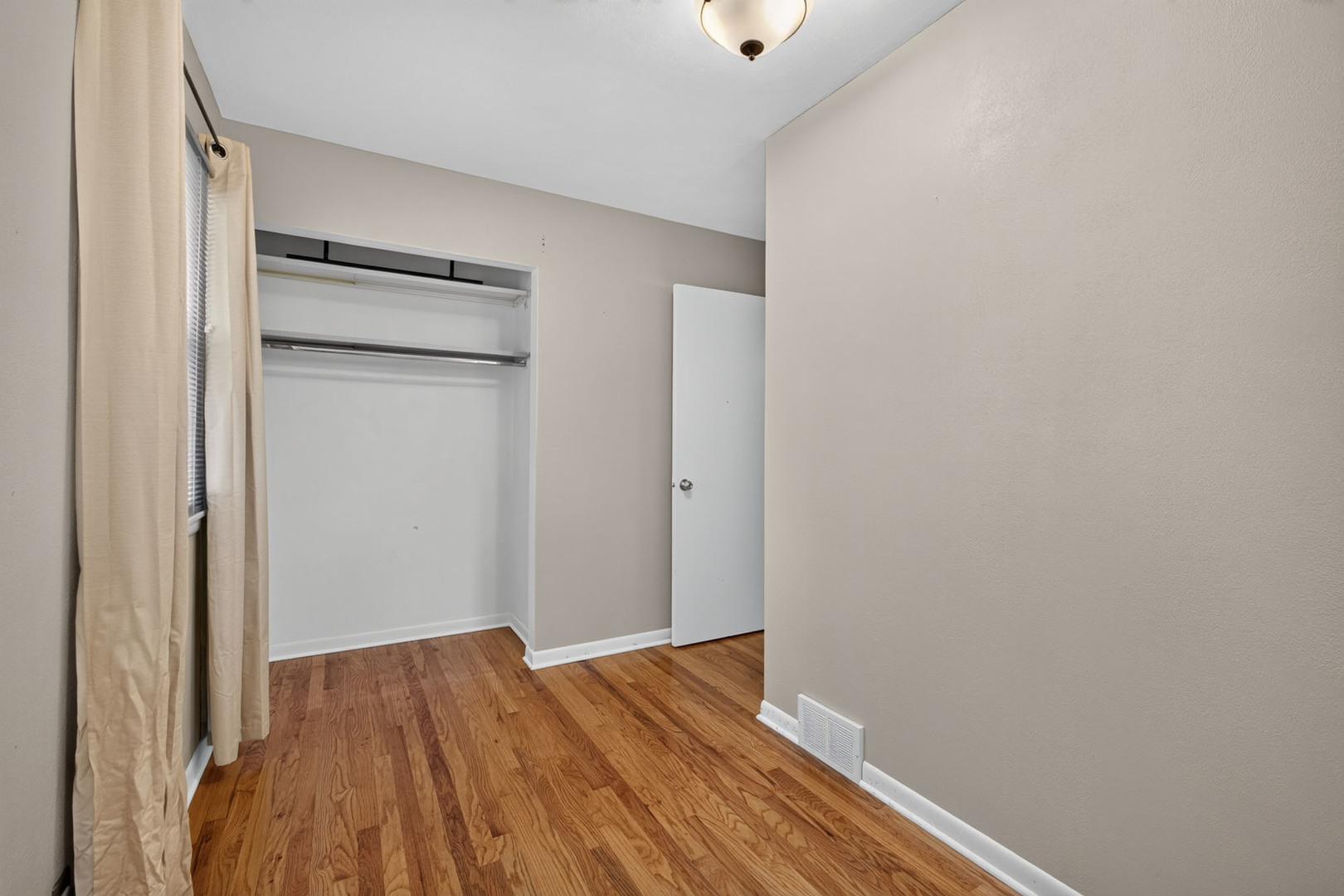 4737 19th Avenue Property Photo 13