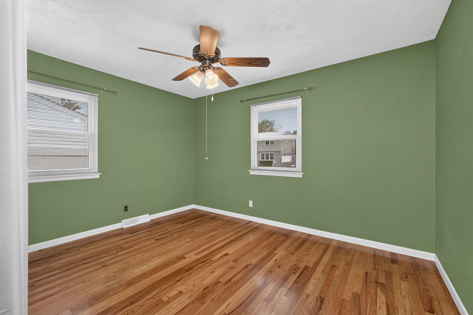 4737 19th Avenue Property Photo 16