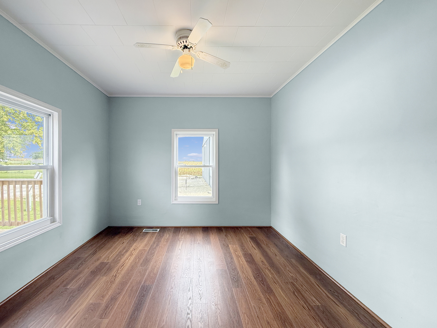 3580 Gifford Avenue Property Photo 10