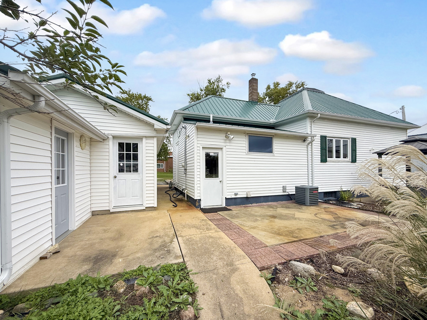 3580 Gifford Avenue Property Photo 14