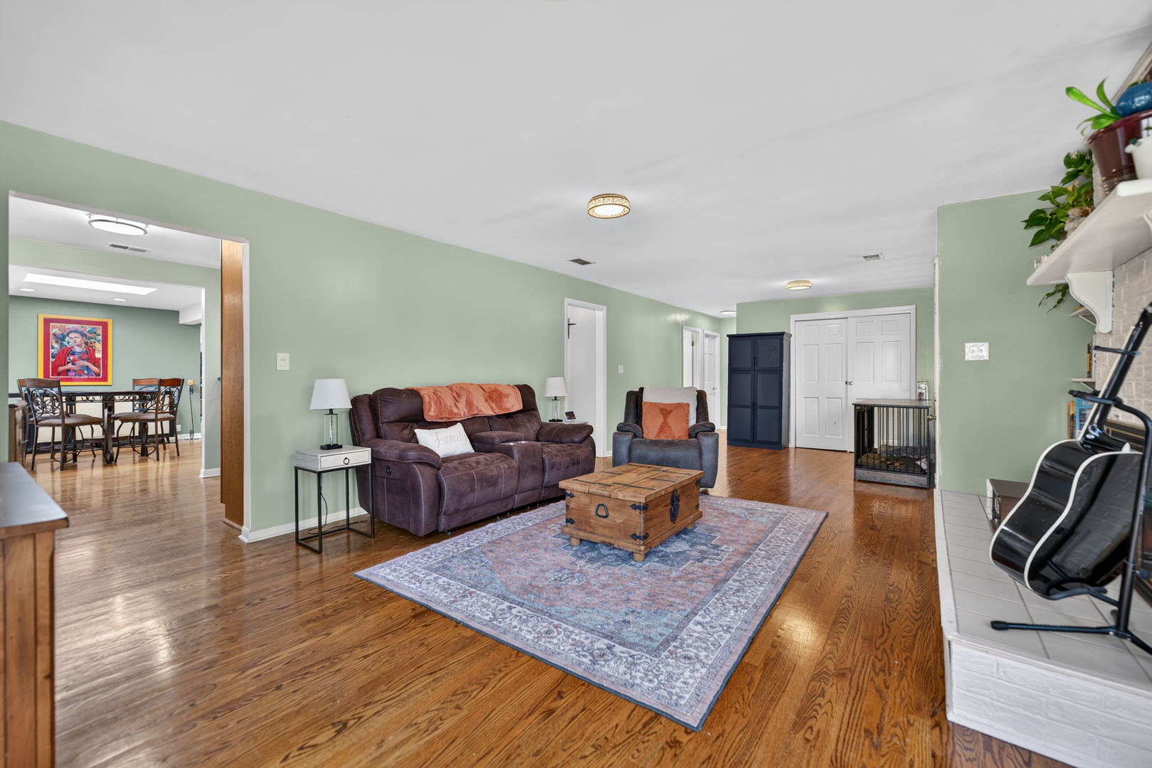 11258 S Oak Park Avenue Property Photo 5