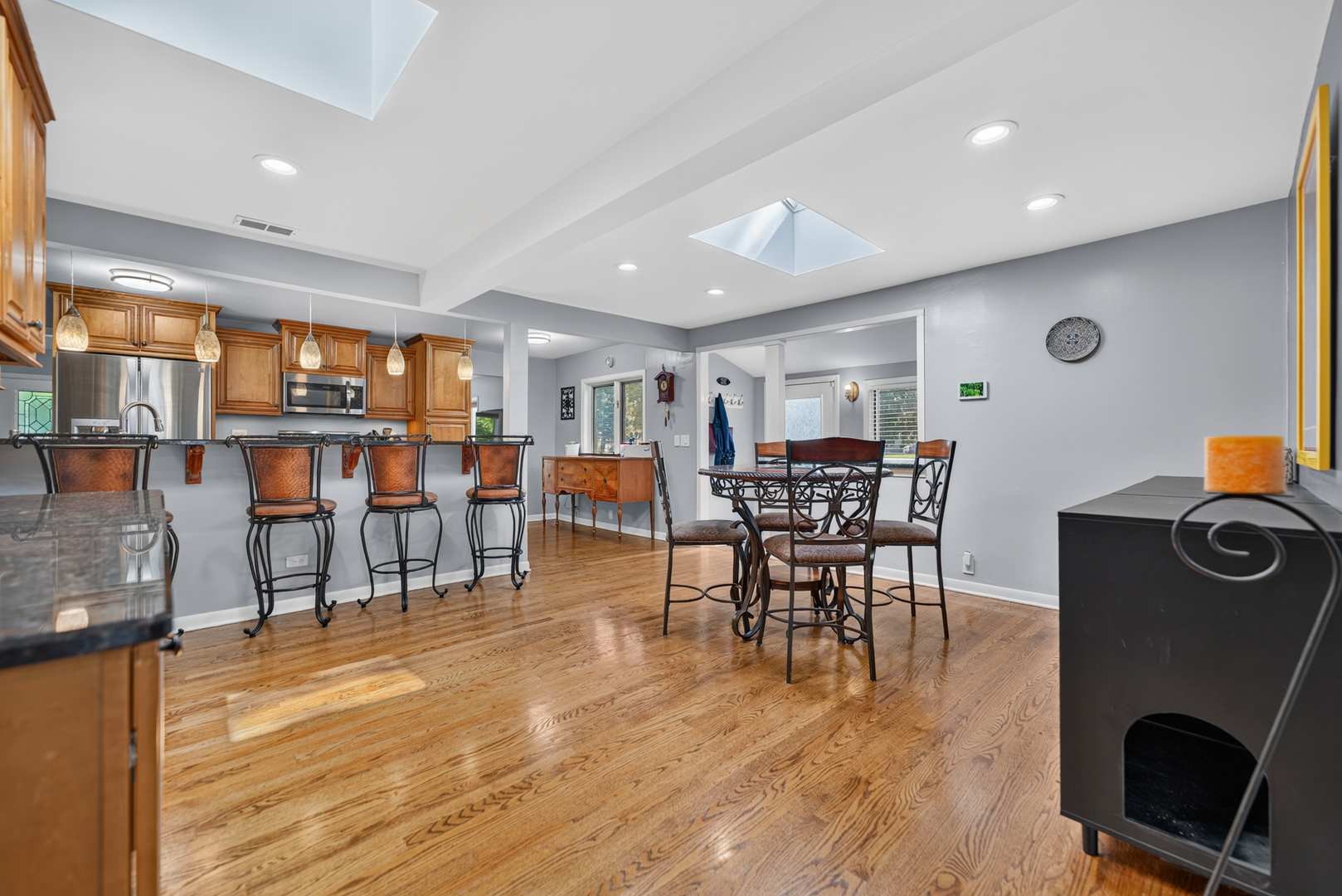 11258 S Oak Park Avenue Property Photo 16