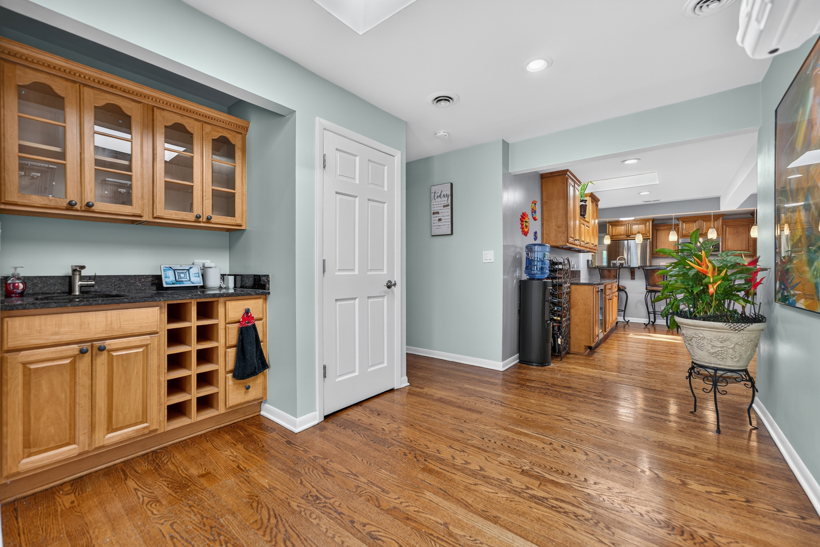 11258 S Oak Park Avenue Property Photo 18