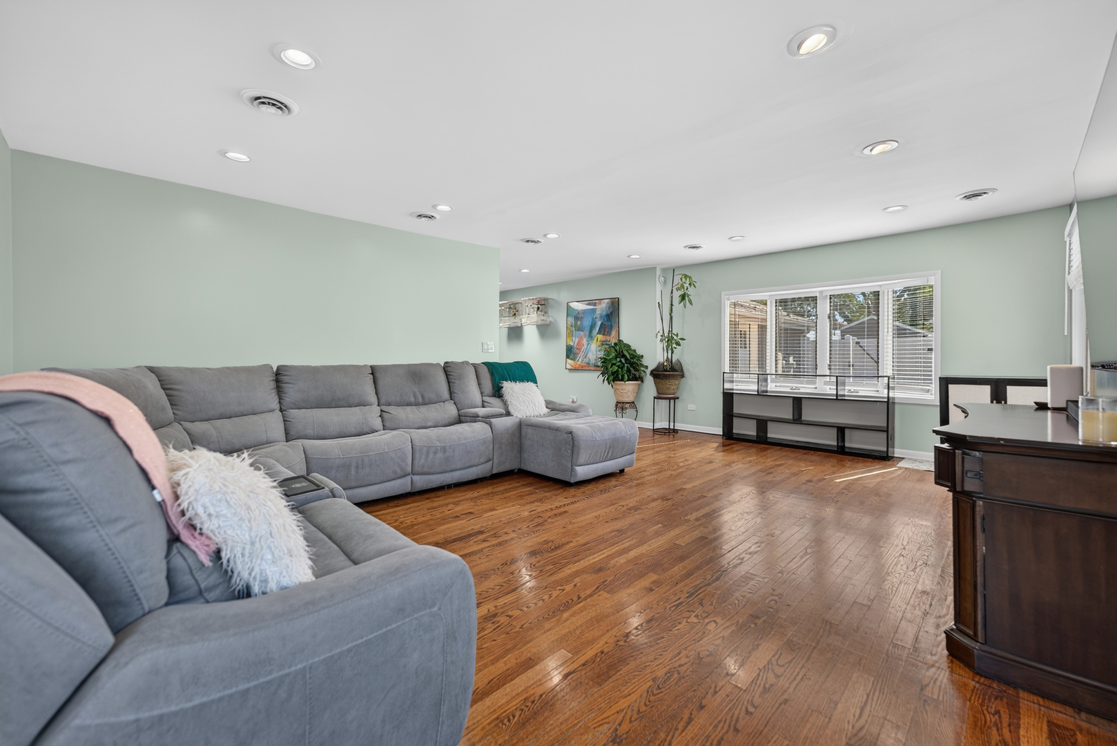 11258 S Oak Park Avenue Property Photo 21