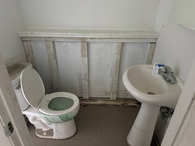 437 Normal Avenue Property Photo 18