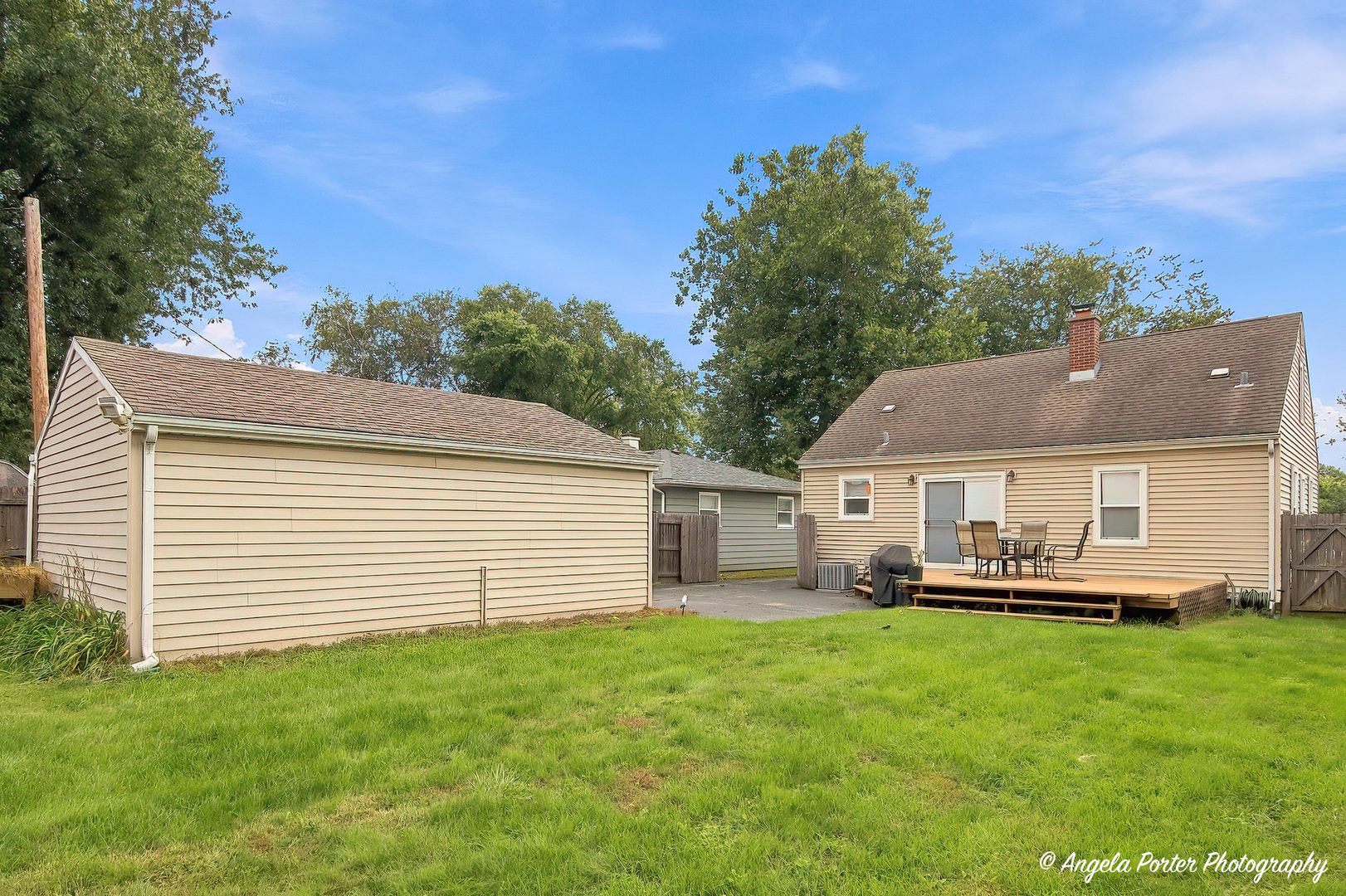1124 Fulton Avenue Property Photo 2