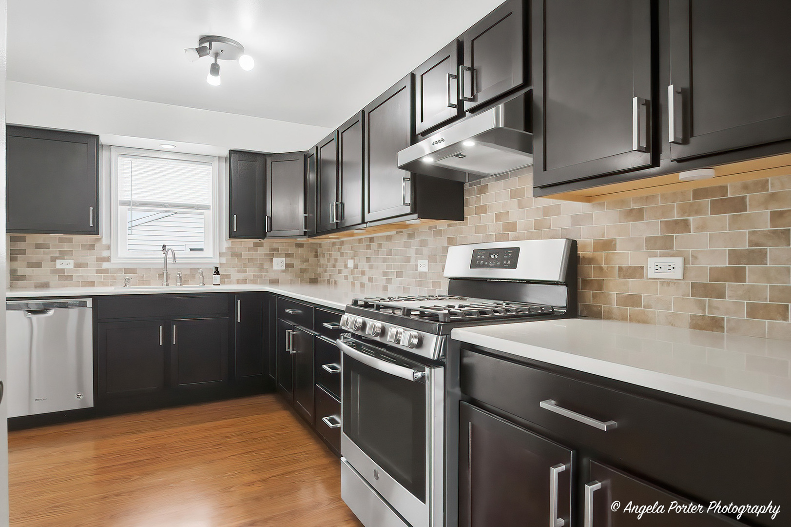 1124 Fulton Avenue Property Photo 7