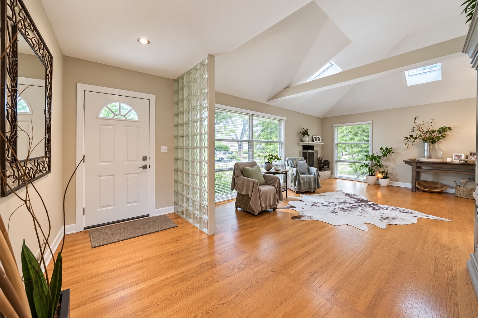 426 Amherst Avenue Property Photo 10