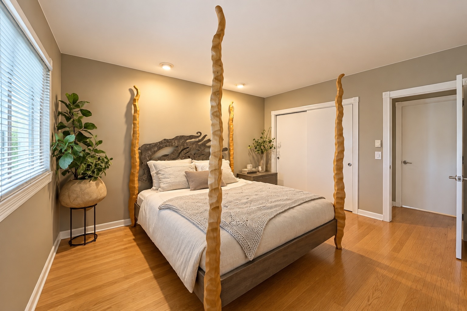 426 Amherst Avenue Property Photo 32