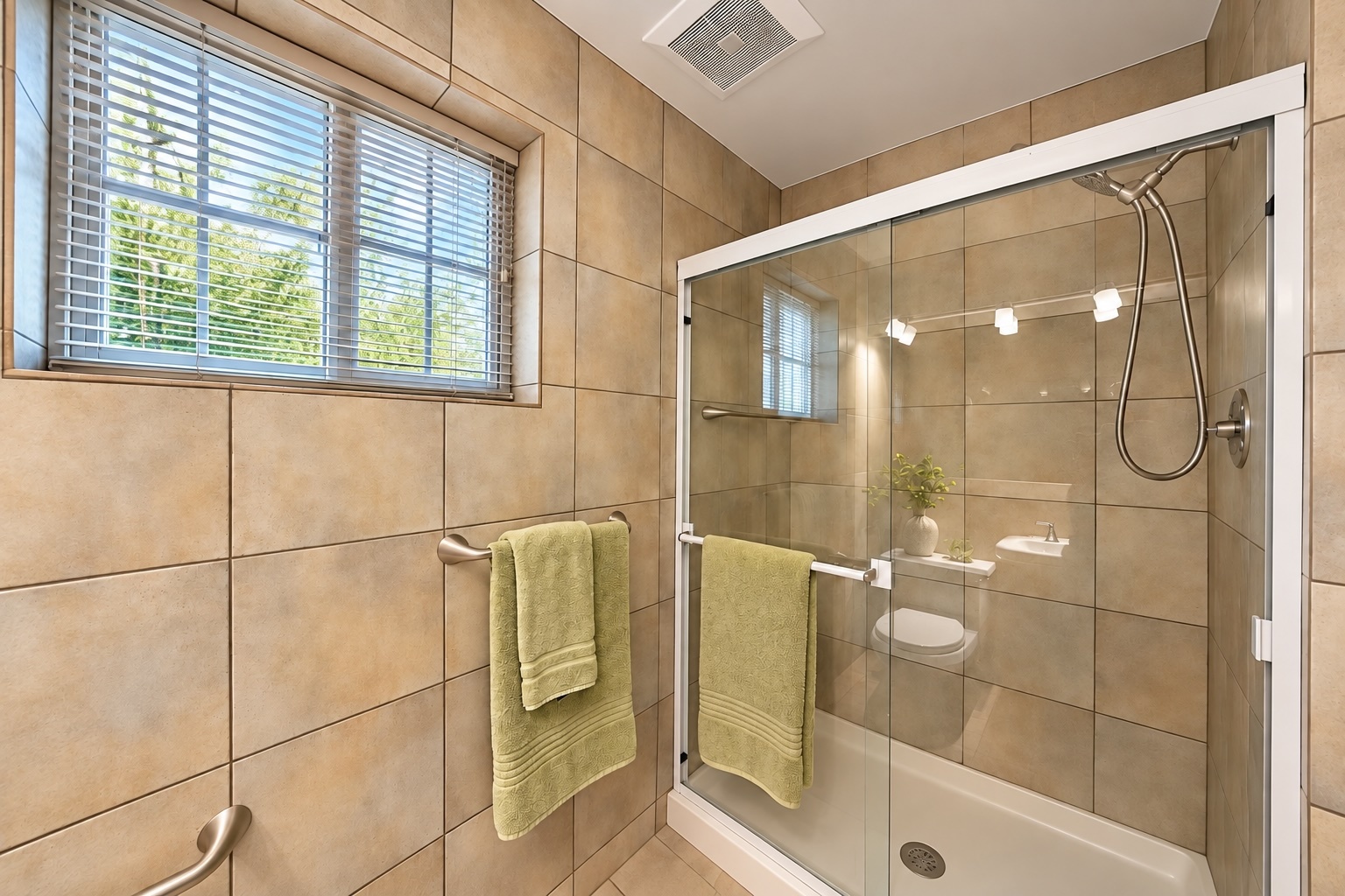 426 Amherst Avenue Property Photo 37