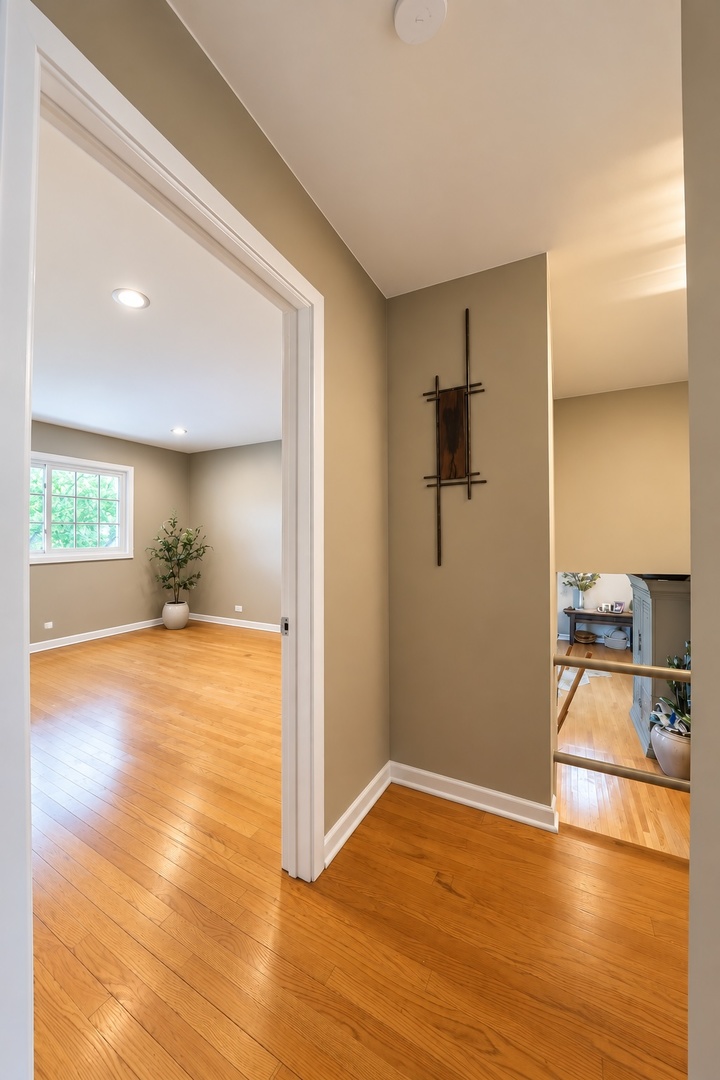 426 Amherst Avenue Property Photo 38