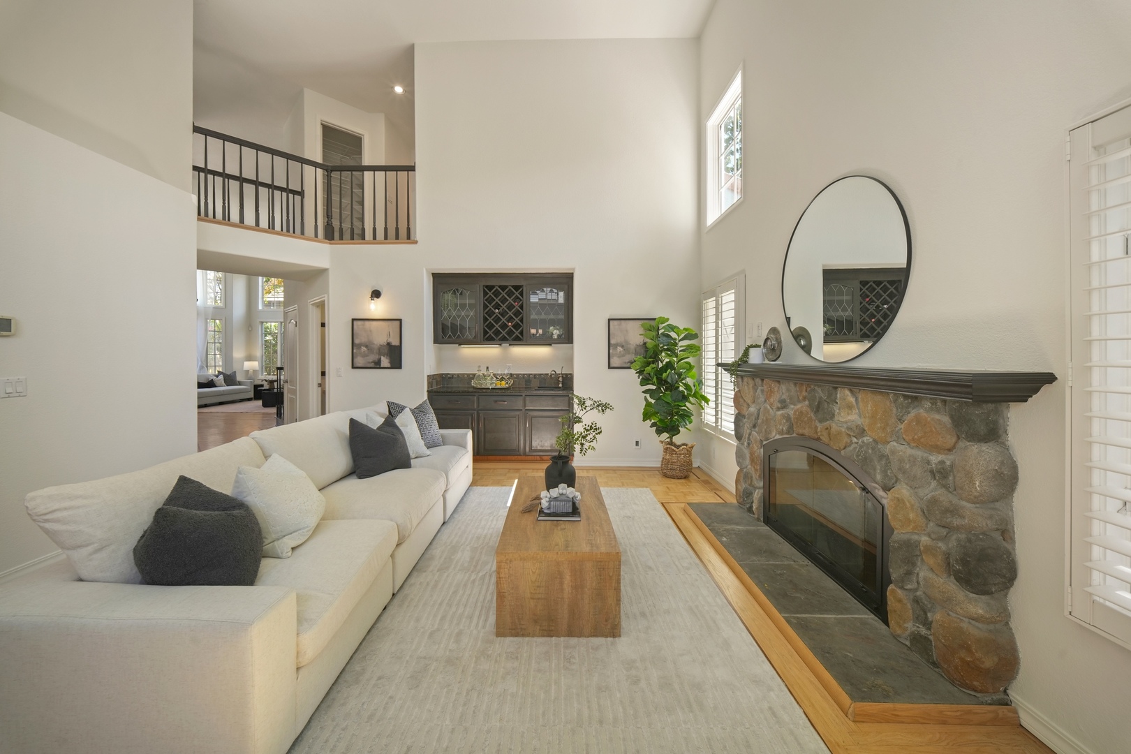 321 Zagora Drive Property Photo 10