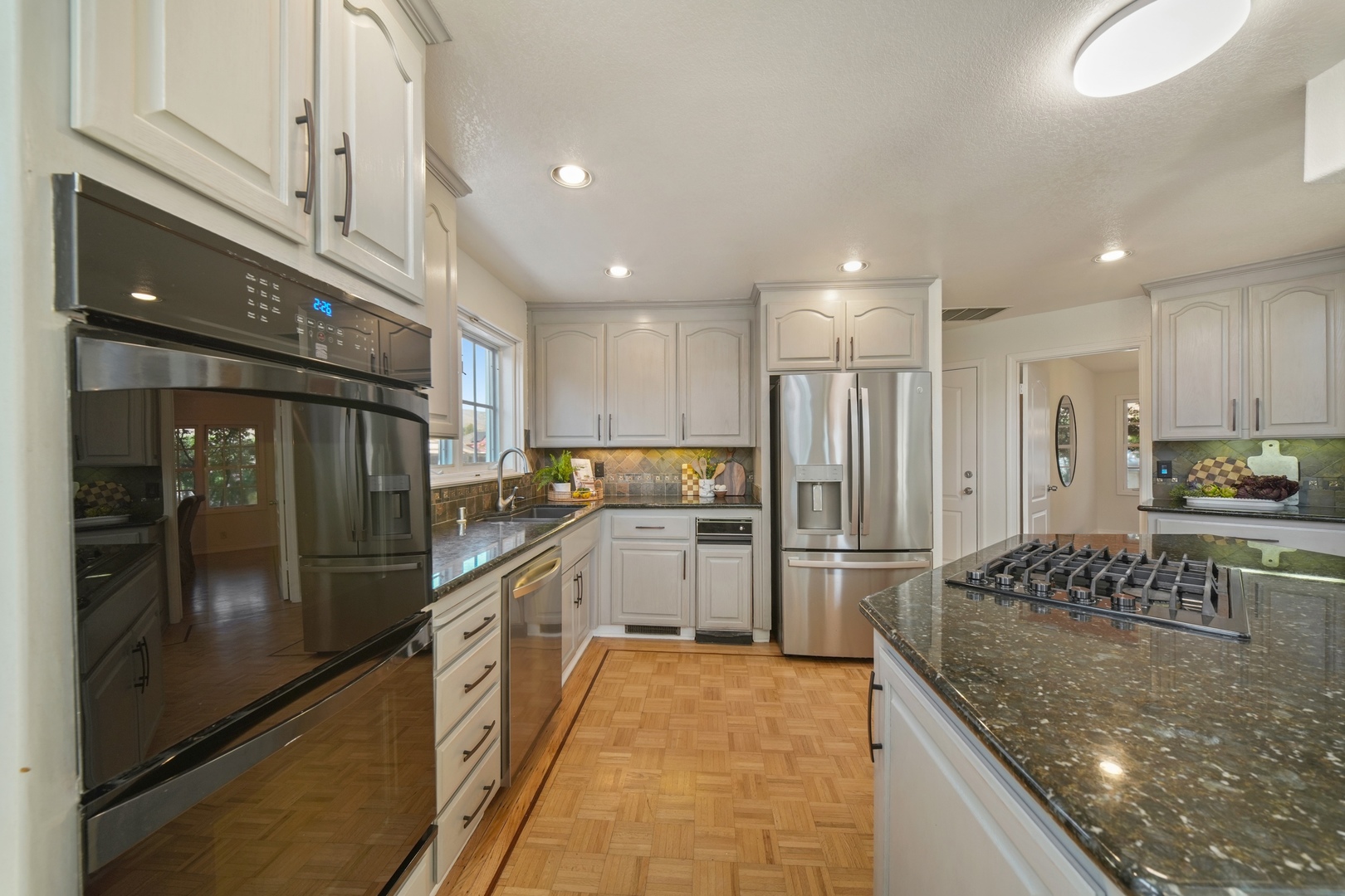 321 Zagora Drive Property Photo 12
