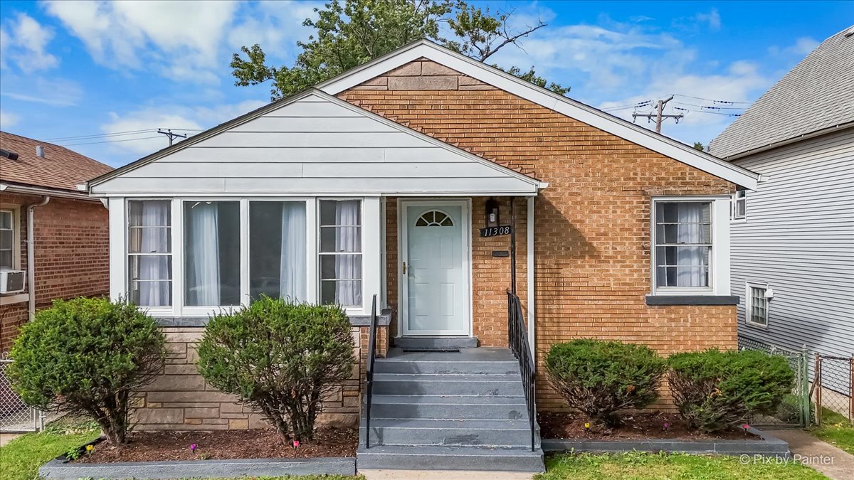 11308 S Avenue N Property Photo 1