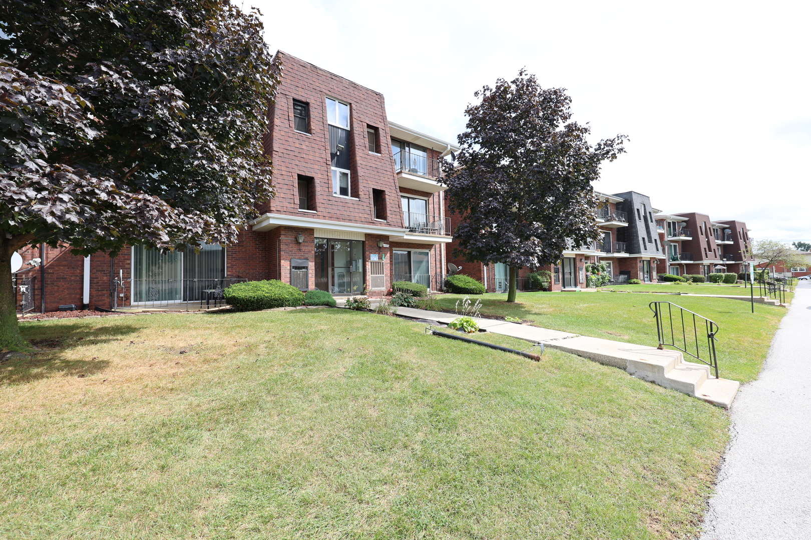 11929 S Lawndale Avenue 3c4 Property Photo 2