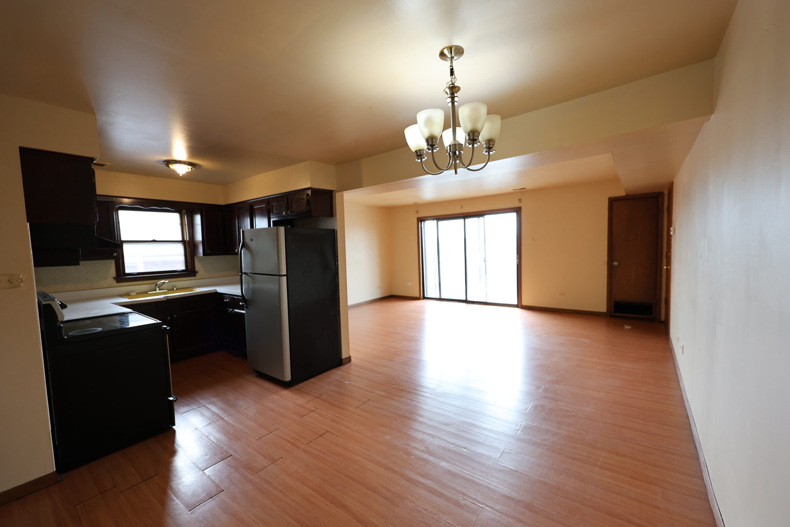11929 S Lawndale Avenue 3c4 Property Photo 6