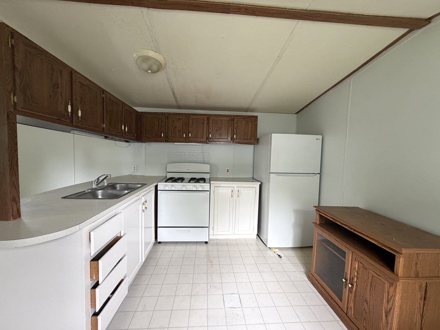 29 Pulaski Street Property Photo 8