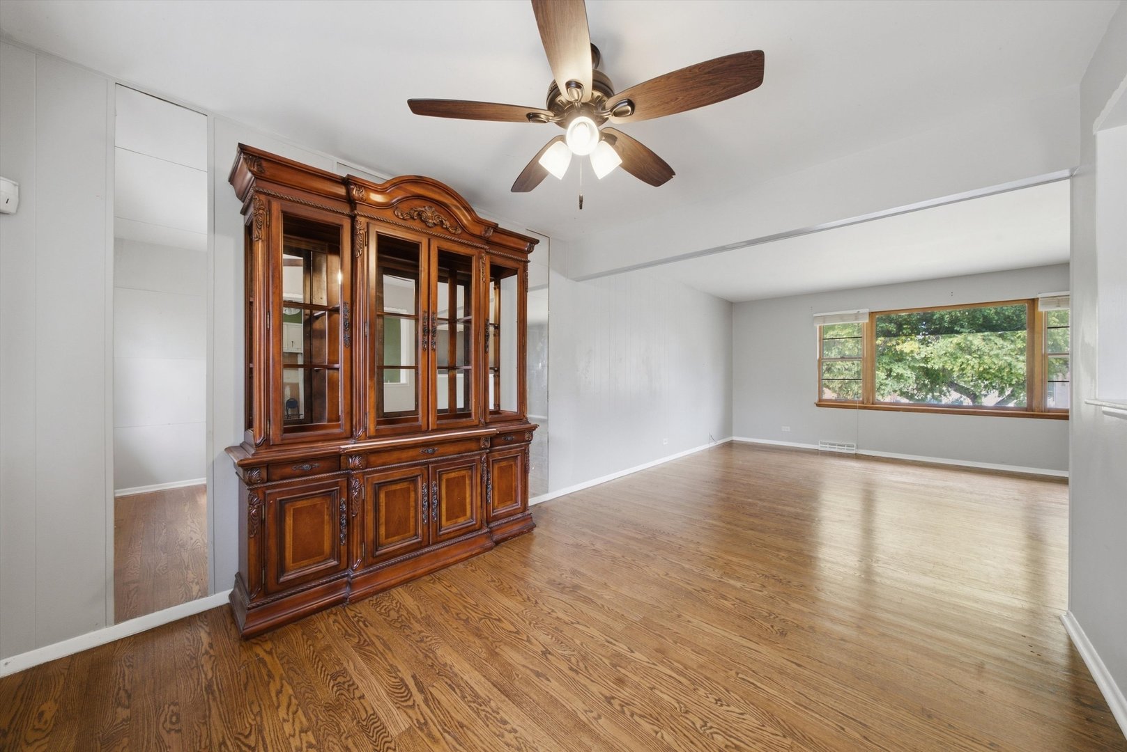 217 E Central Avenue Property Photo 4
