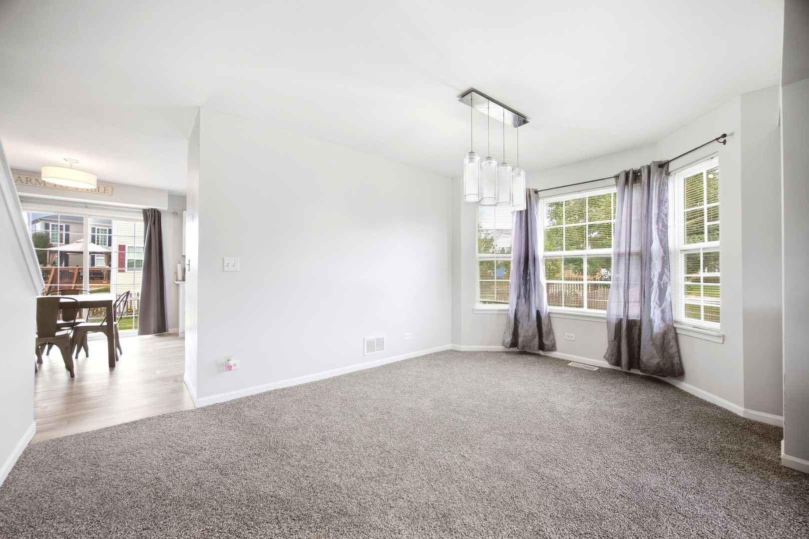 193 Bloomfield Drive Property Photo 6